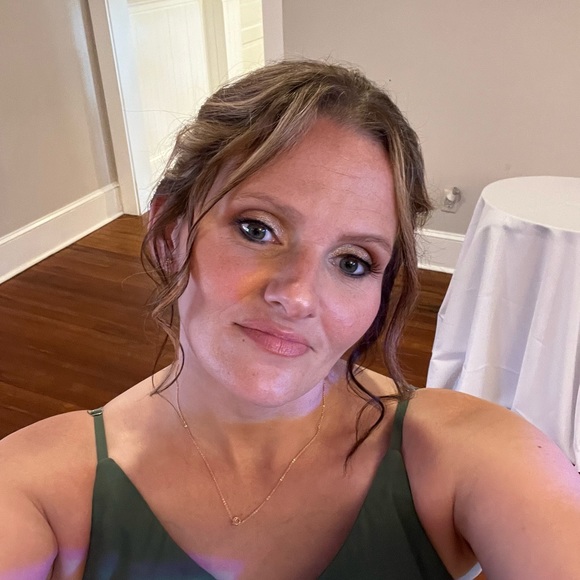 Meet your Posher, Heather - Picture 2 of 4